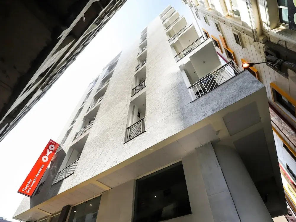 OYO Flagship 16840 Sky Height Residency