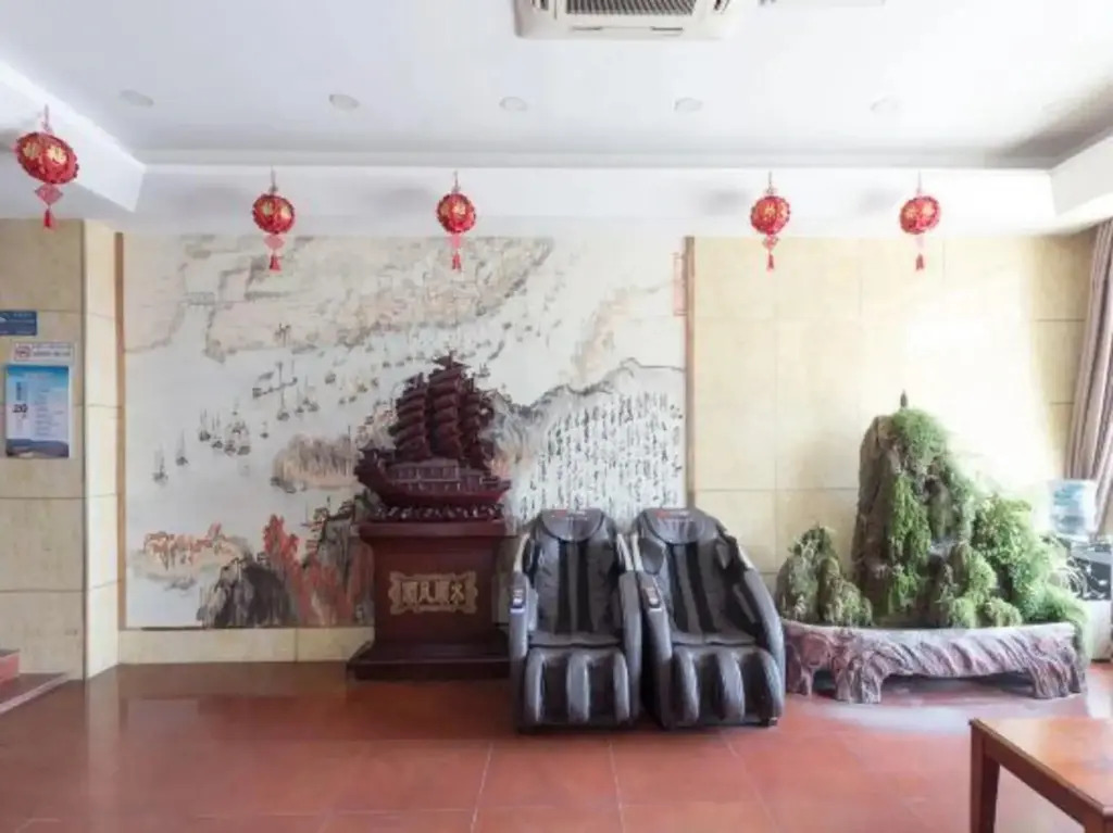 Super 8 Hotel Lianyungang Walking Street