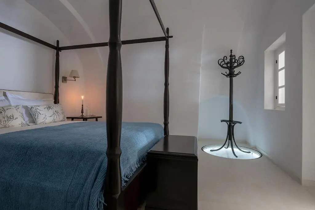 Casasantantonio 18th Century Luxury Mansion