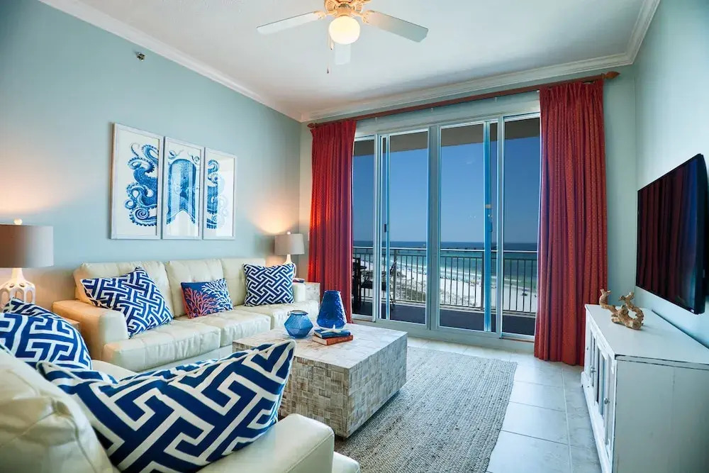 Waterscape A603 - 3 Br condo by RedAwning