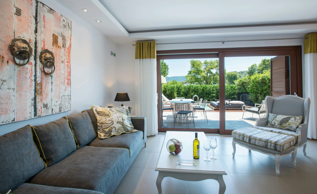 Avaton Luxury Beach Resort - Relais & Chateaux
