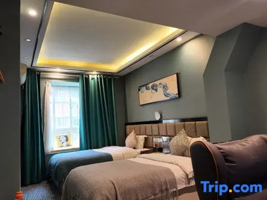 Kai mesi E sports Hotel