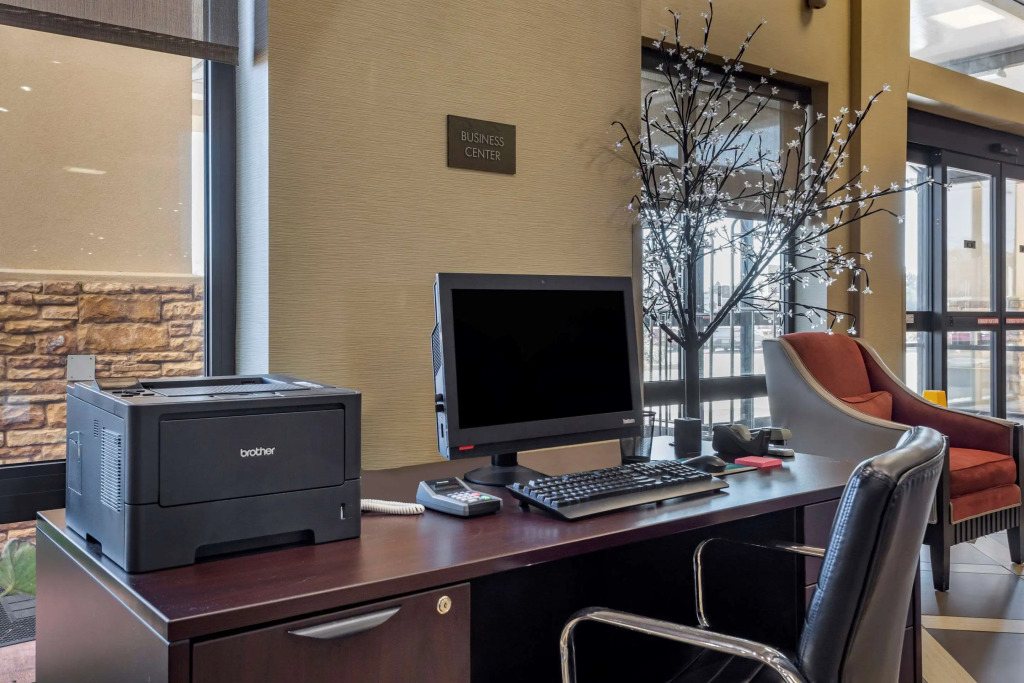 Comfort Suites Batesville