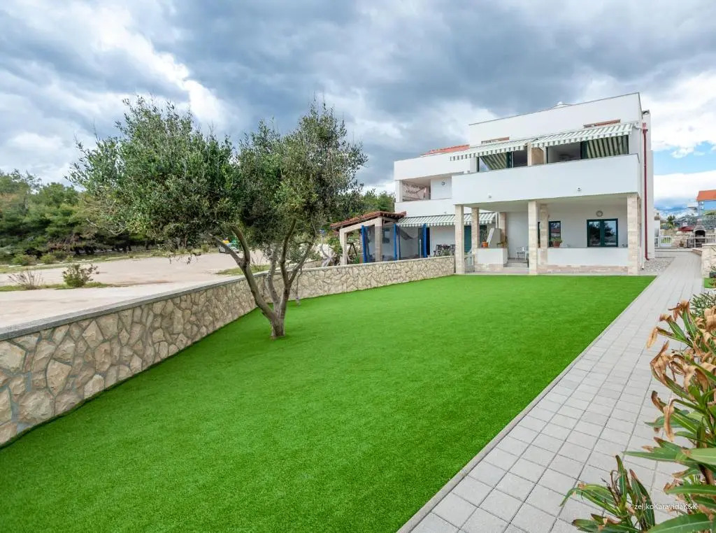 Ultima Apartments
