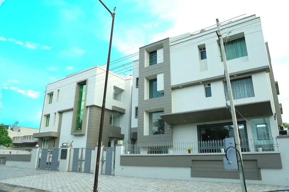 Hotel Kanishk