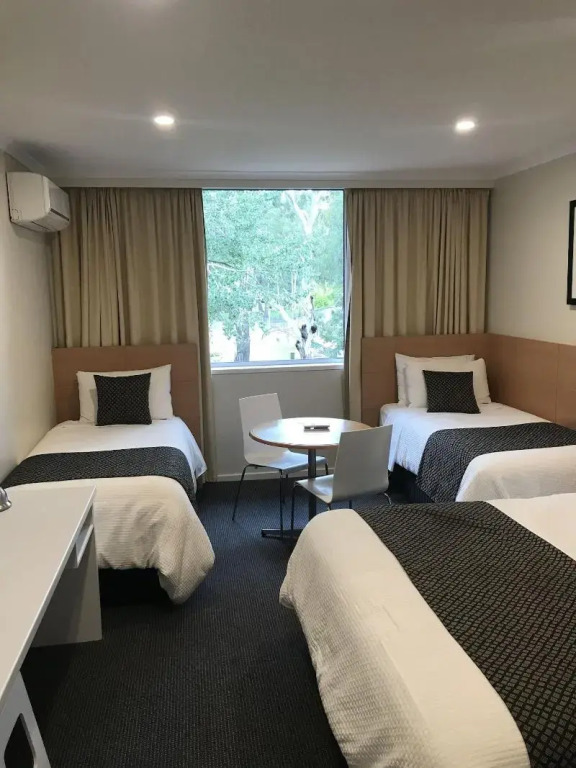 Parkview Motor Inn and Apartments