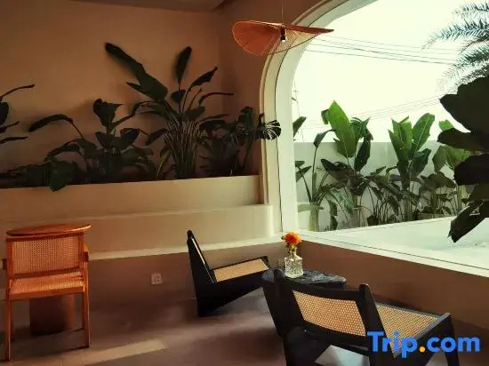 Sunset Island Luxury Seaview Homestay