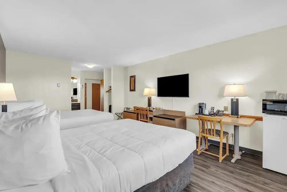 Woodland Inn Meadow Lake