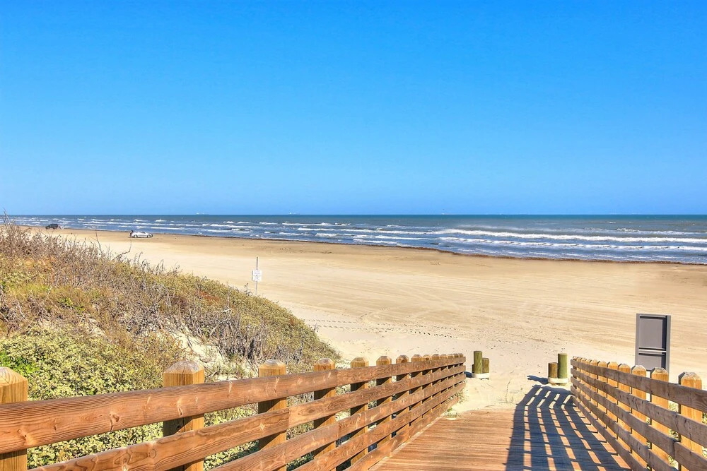 Coastal Vibes At Sunflower Beach