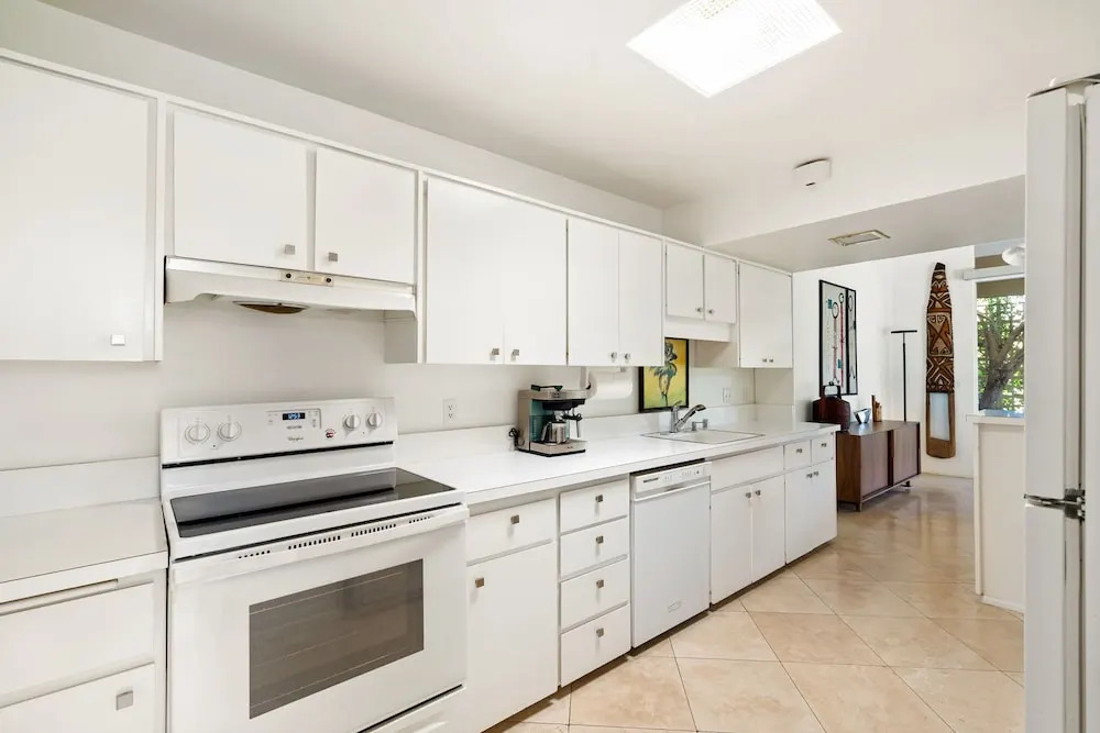 Mid-mod Krisel Getaway Walkable on El Paseo