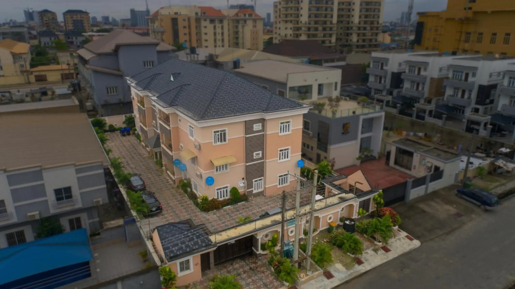 Nansource Luxury 3 bedroom Apartment
