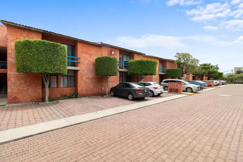 Hermosa Suite Alberca Áreas Verdes Blvd Bernardo Quintana 17D
