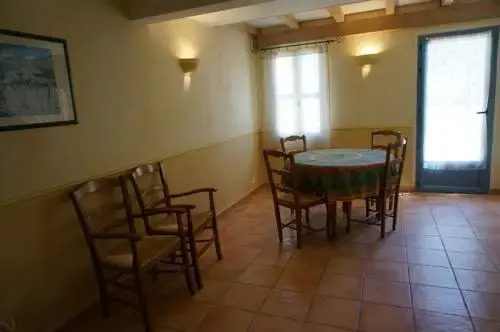 Mas de la Tour Carbonnière