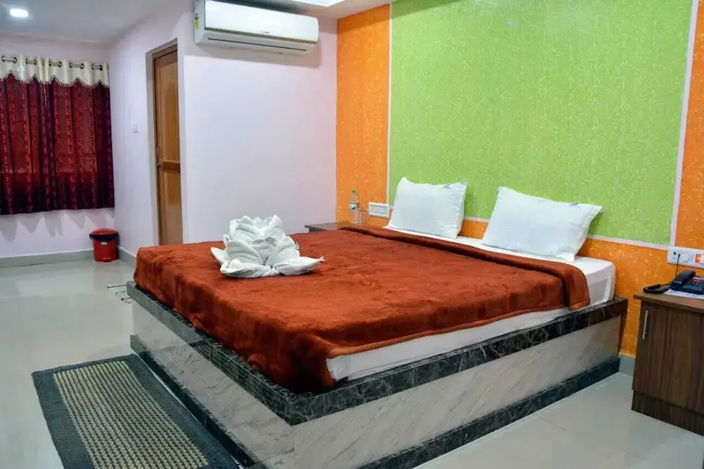 Shree Karpagham Dreams By OYO Rooms