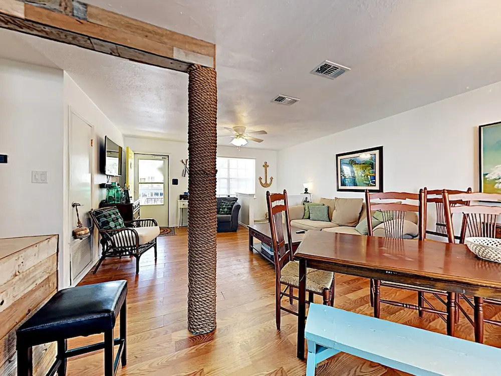 Hola Beaches - 4 Br Home