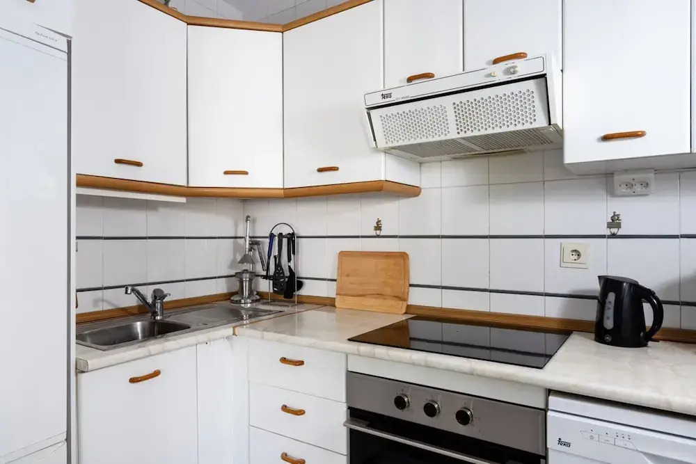 Apartment - 2 Bedrooms with Pool and WiFi - 107805