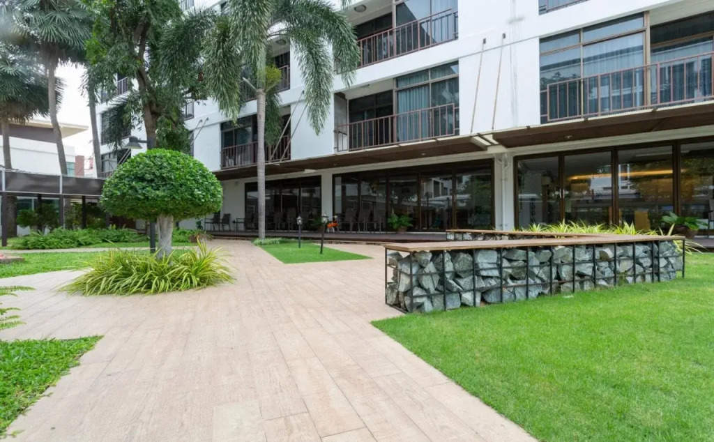 Sunshine Hotel & Serviced Apartment