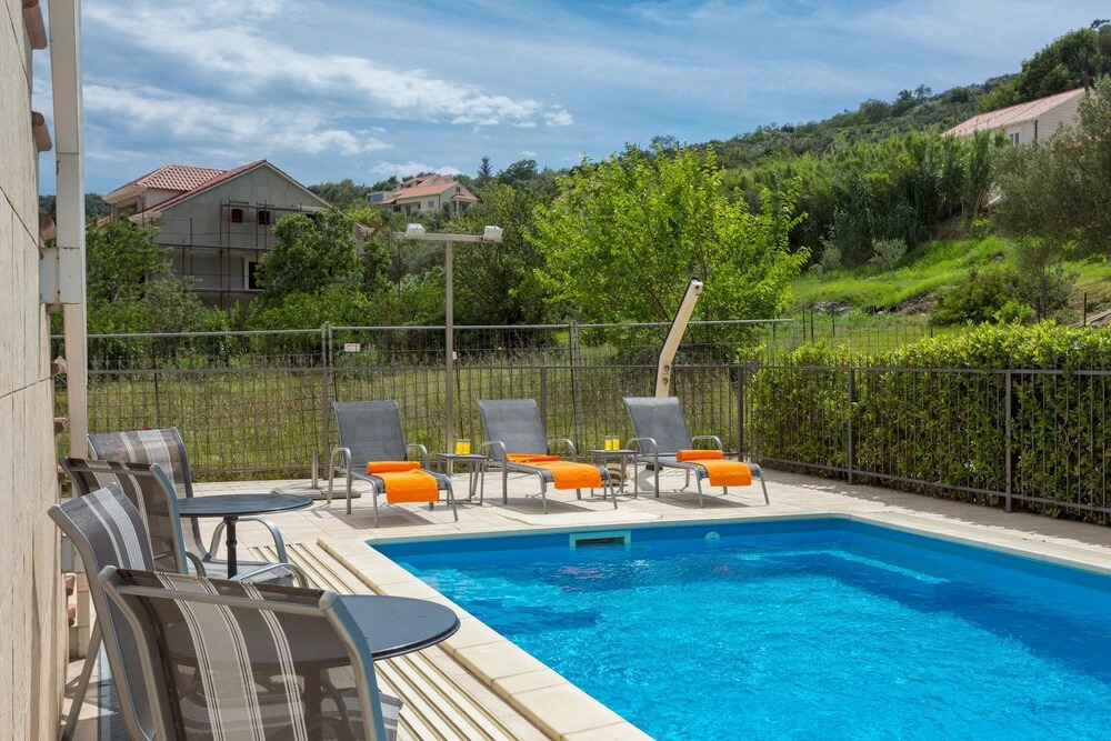 Villa Florence - Mediterranean GardenPool