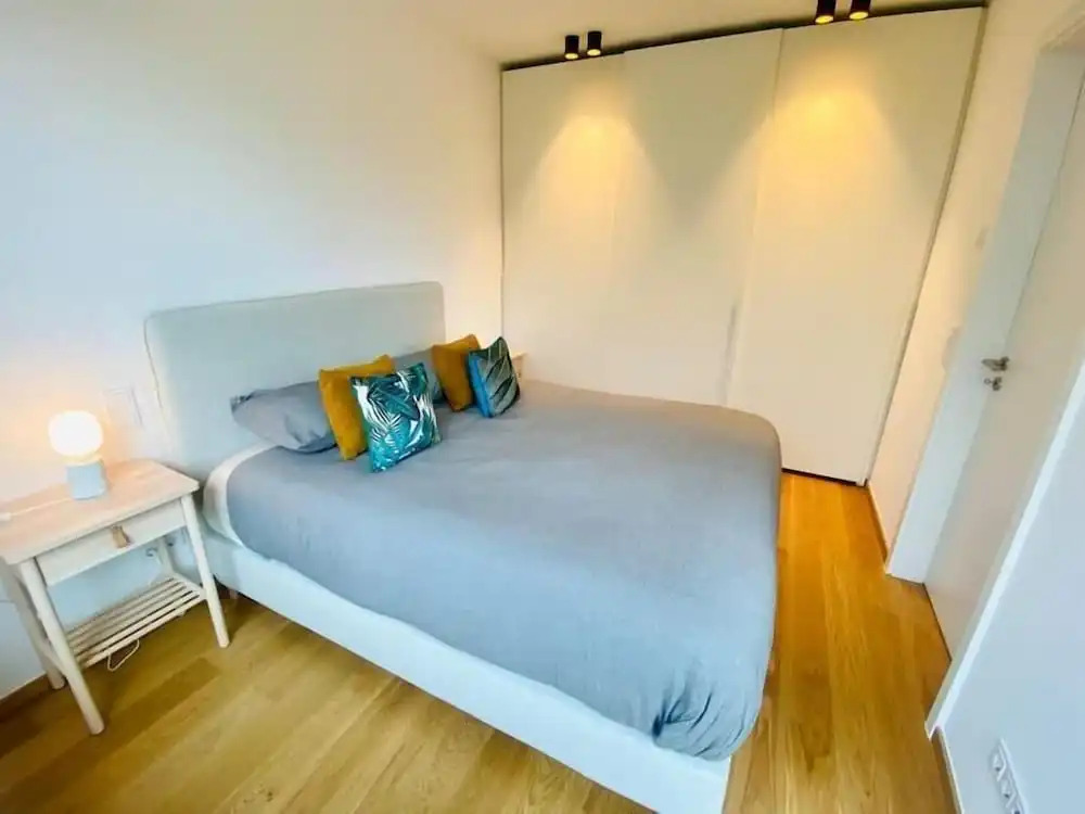 Luxury Brand New Flat w. Terrace&Parking