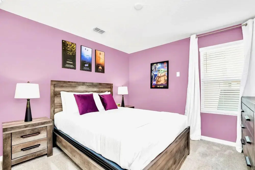 Vibrant 7BR Home With Pool Hot Tub and Games Room