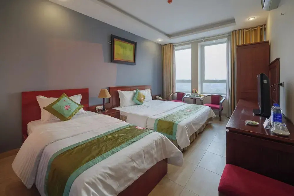 Ngan Ha Hotel Long Bien