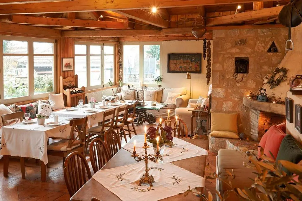 Elaion Guesthouse