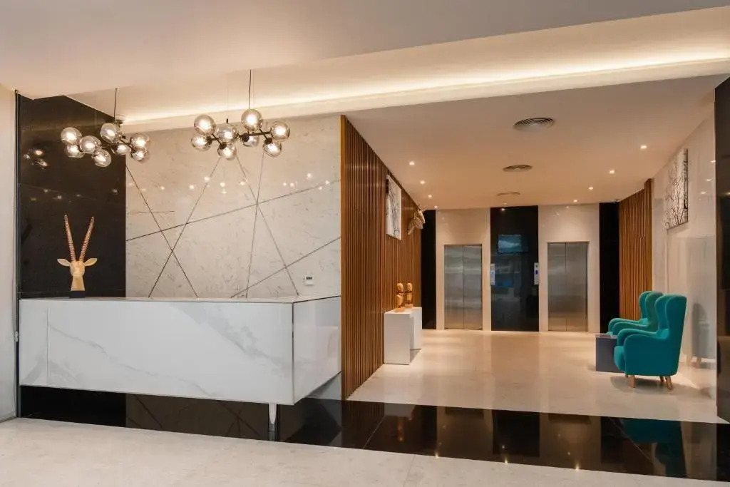Aura Suites