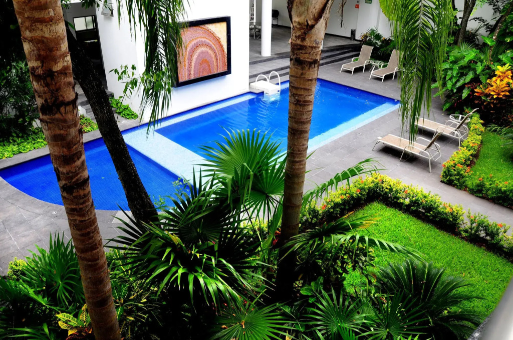 Dangelos 5ta Avenida Hotel