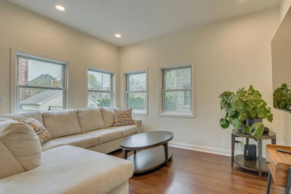 Steps to Lake & Beach! Multi-level Oakland Haven