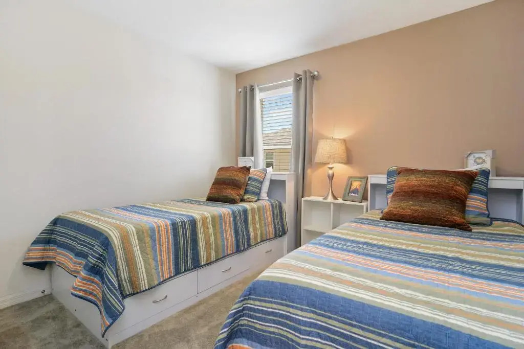Four Bedroom w/ GameRoom 5152A