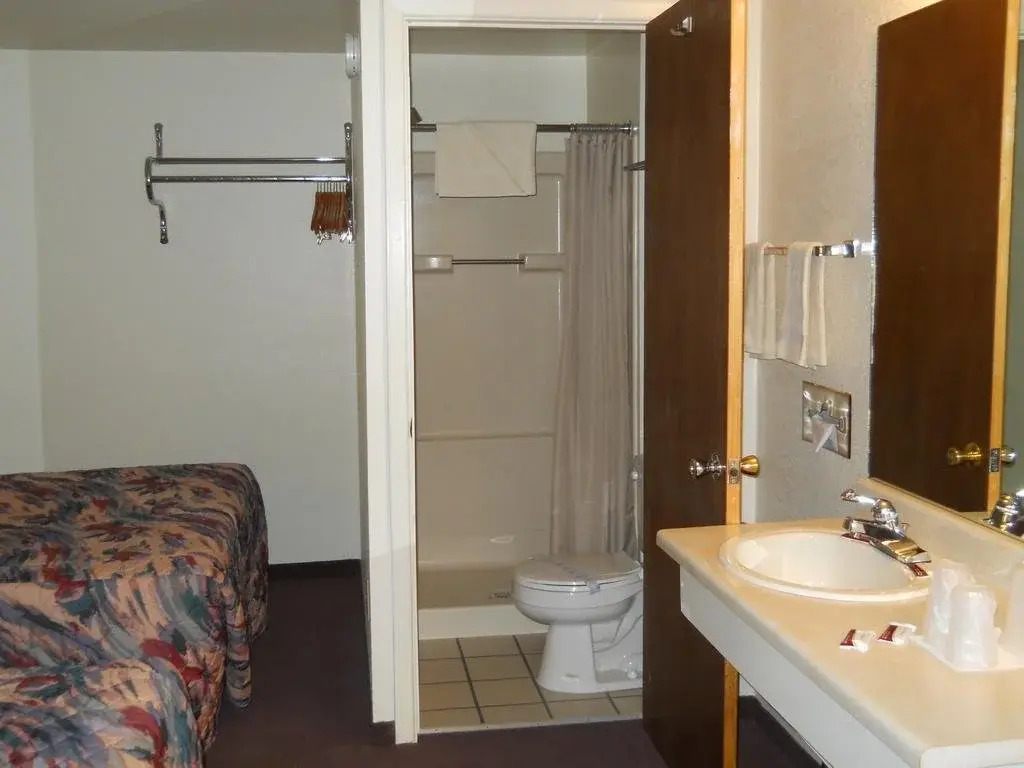 Tomahawk Lodge