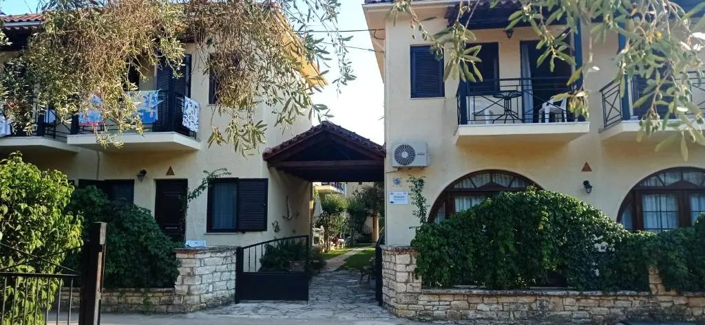 Raptis Aparthotel Sivota