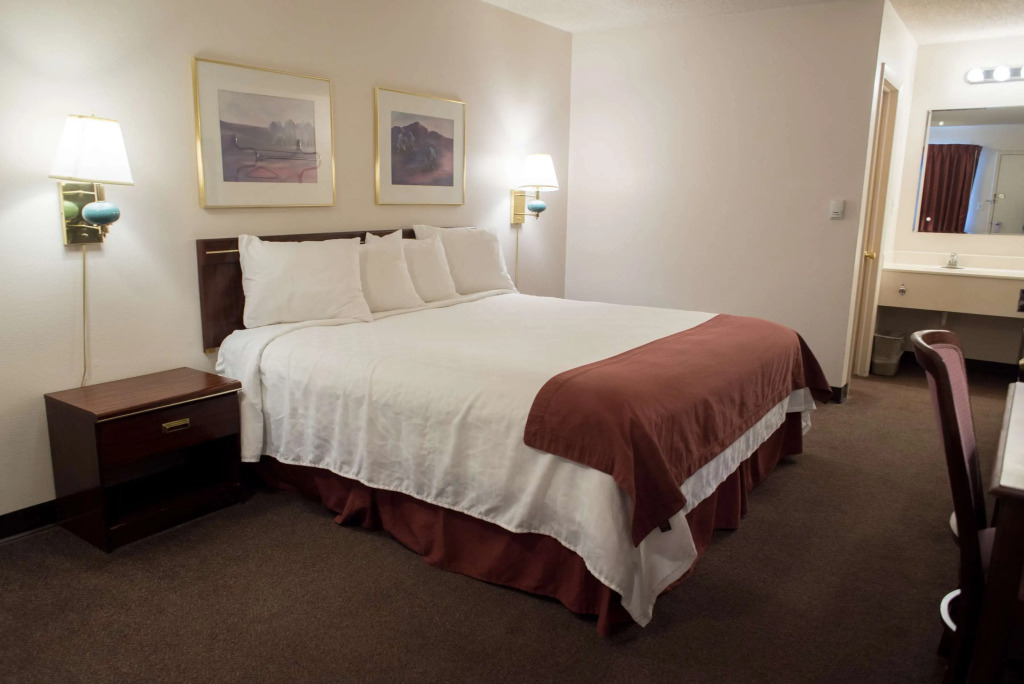 Motel 8 Laramie
