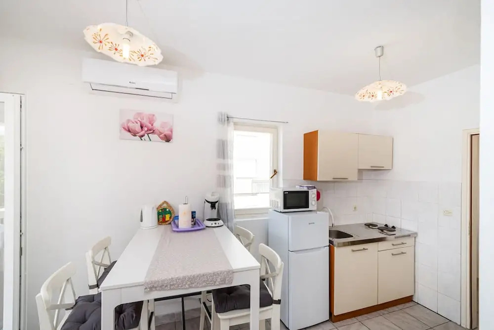 Cozy Apartment Marija with Garden