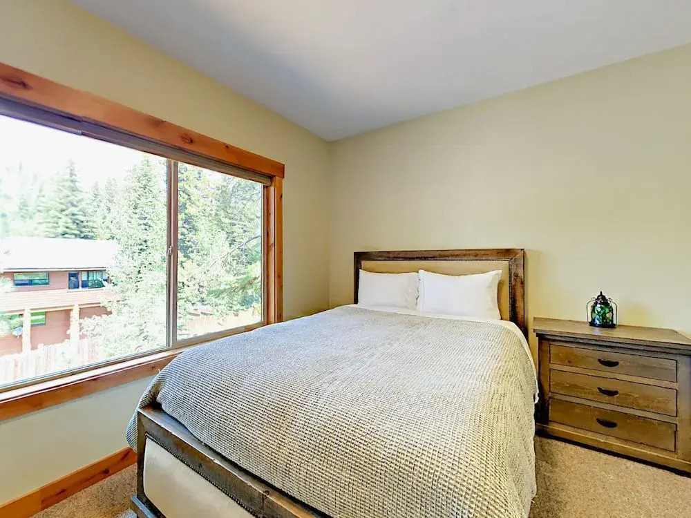 1573 Cree St Home