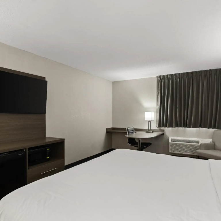 Red Lion Inn & Suites Caseyville