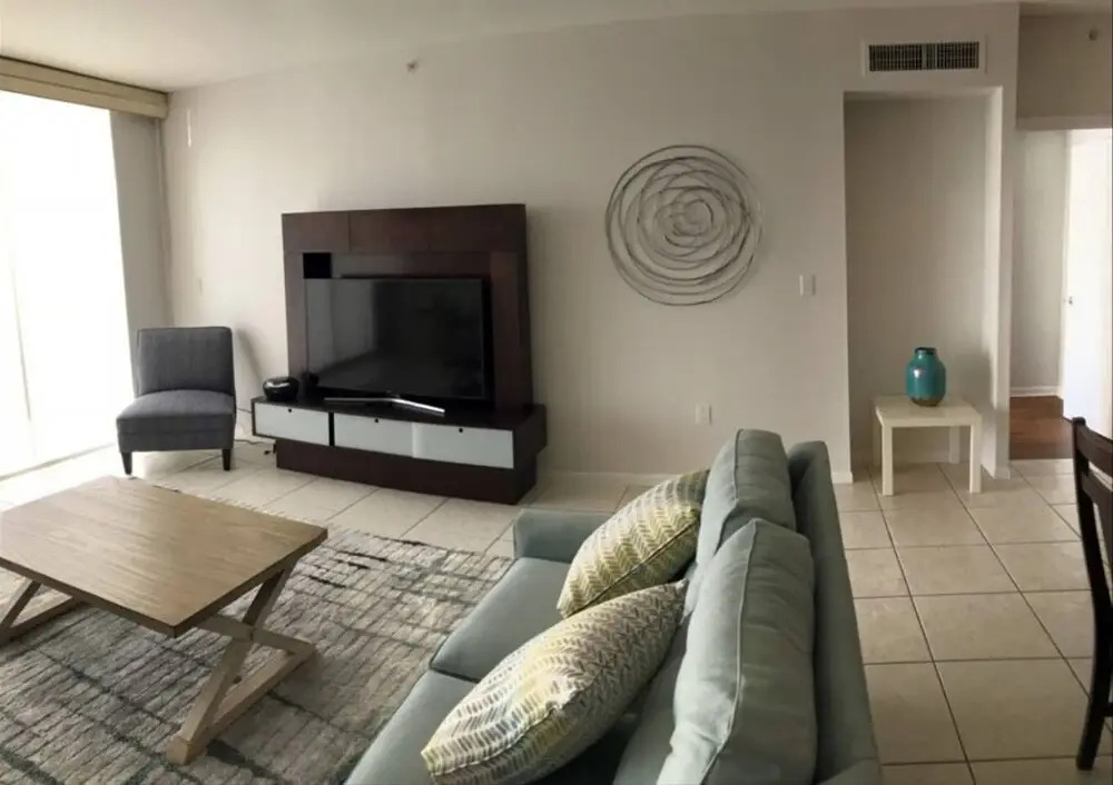 Golden Bay 1102 - Condo 5 People, Sunny Isles