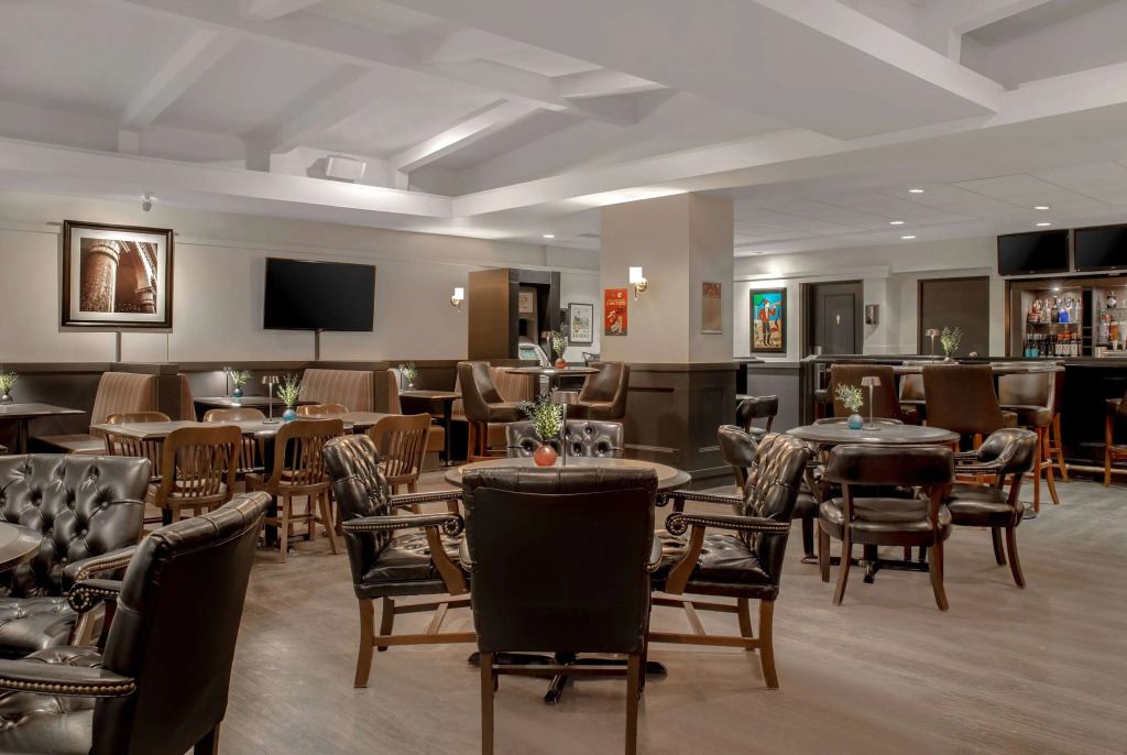 Ramada Plaza by Wyndham Calgary Downtown