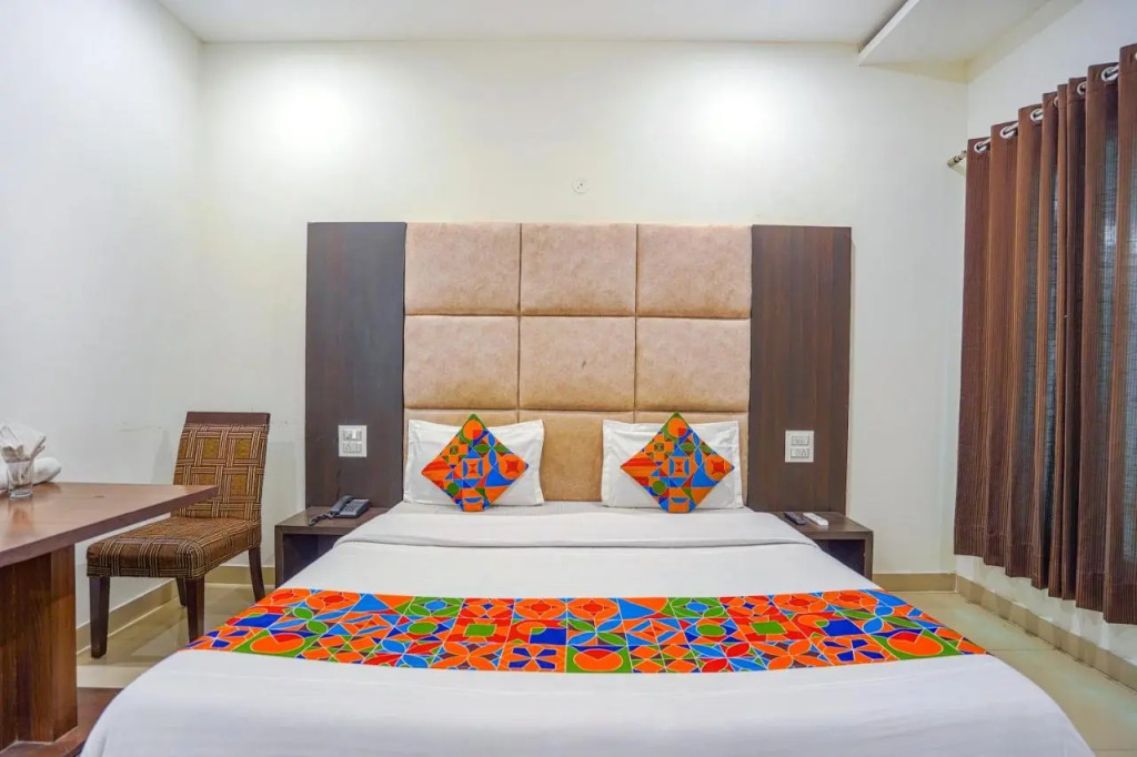 FabHotel Grand Inn