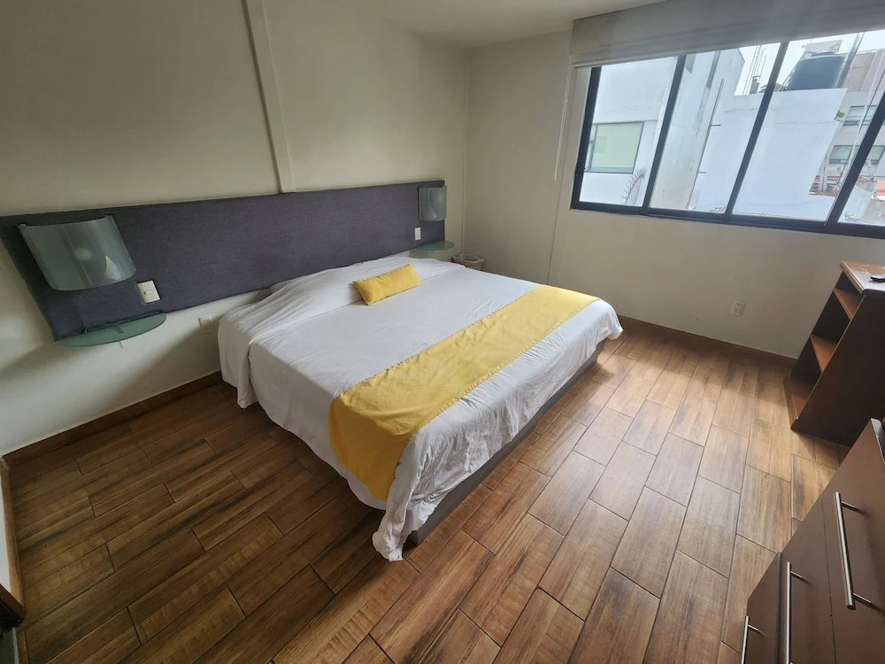 Grupo Kings Suites -Platon 436