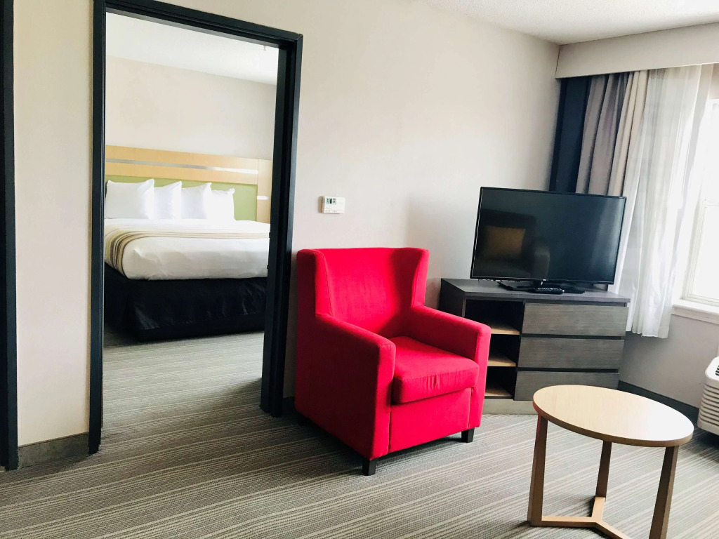 Country Inn & Suites by Radisson, Warner Robins, GA
