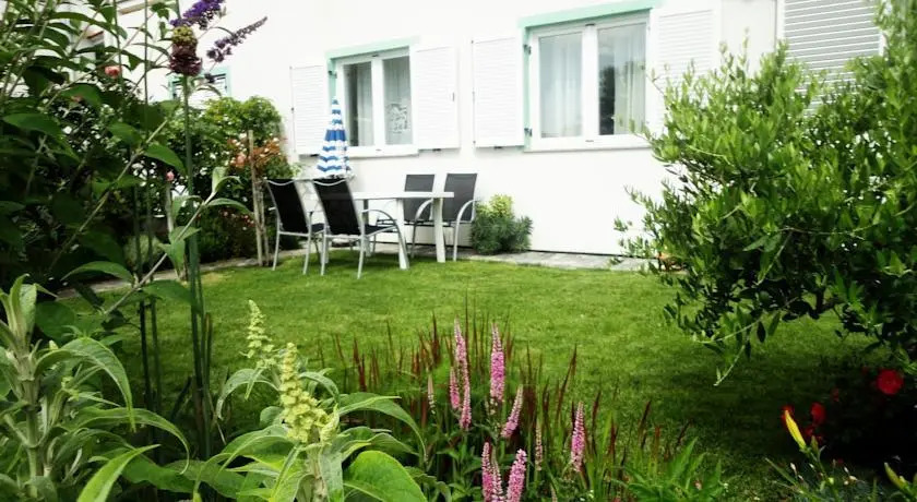 Apartment Magic Garden