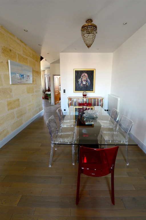 24 rue Gaspard Philippe