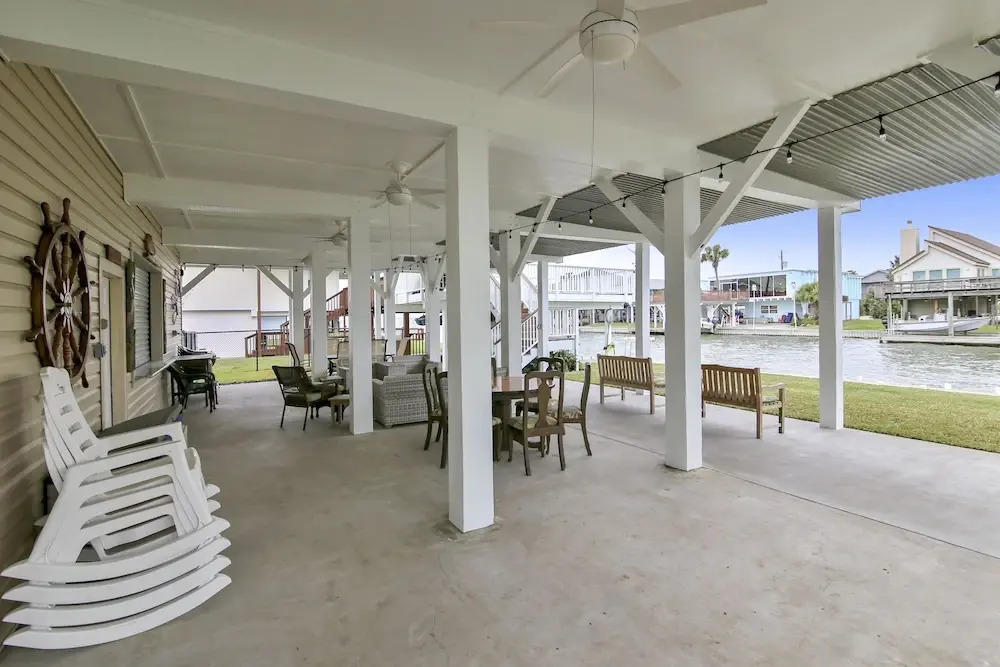 C-Isle by RedAwning