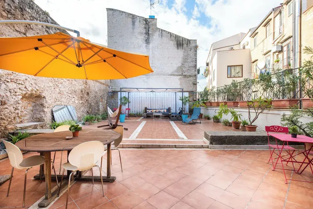 Una Terrazza Sul Mercato Del Capo By Wonderful Italy