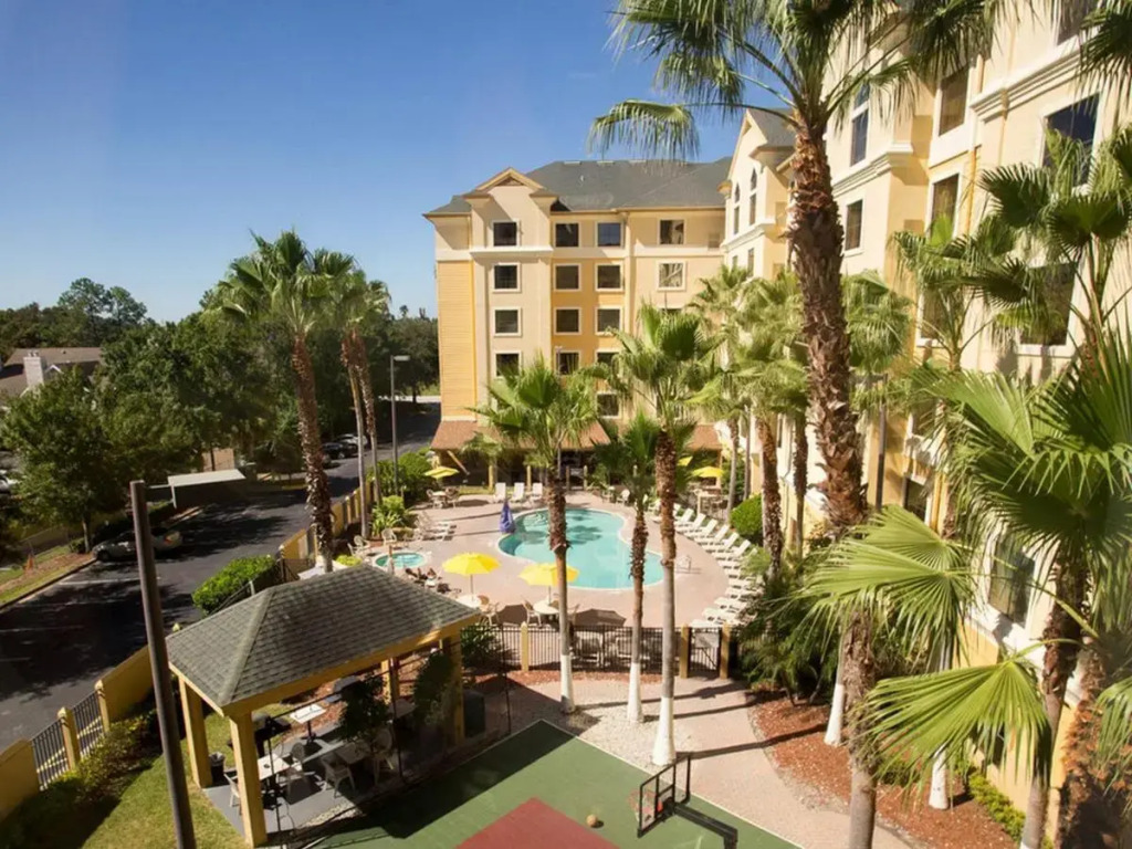 staySky Suites I-Drive Orlando Near Universal