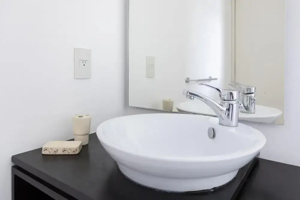 Enjoy City Views Condo With Amenities and Security at Santa Fe