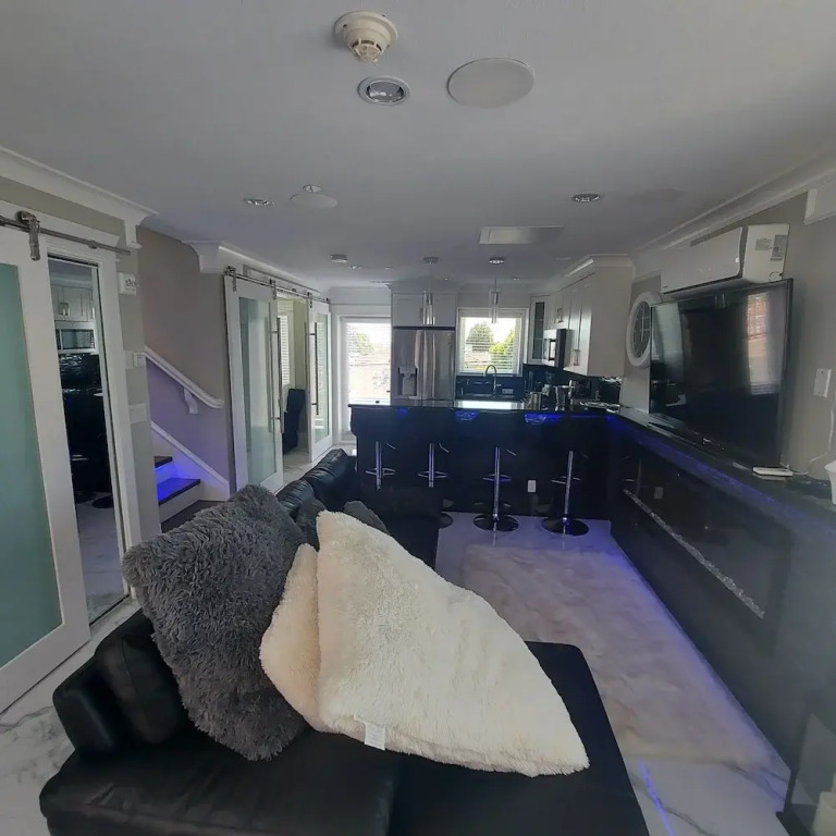 Sunset Mews Luxurious 3 Bed Townhouse