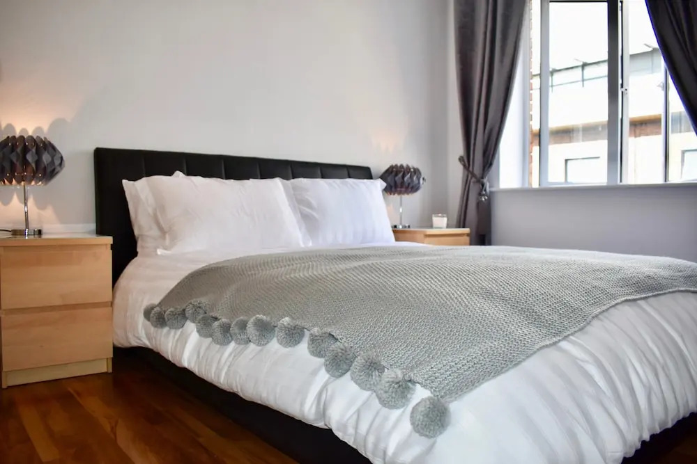 2 Bedroom Apartment With Balcony in Central Dublin