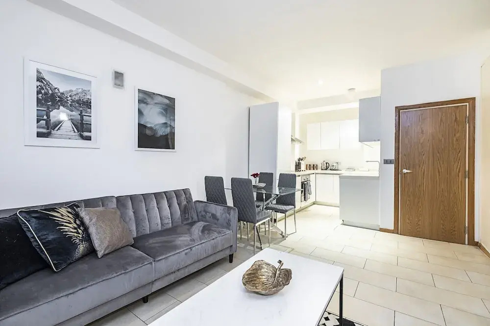 Laystall Apartment by Flexystays